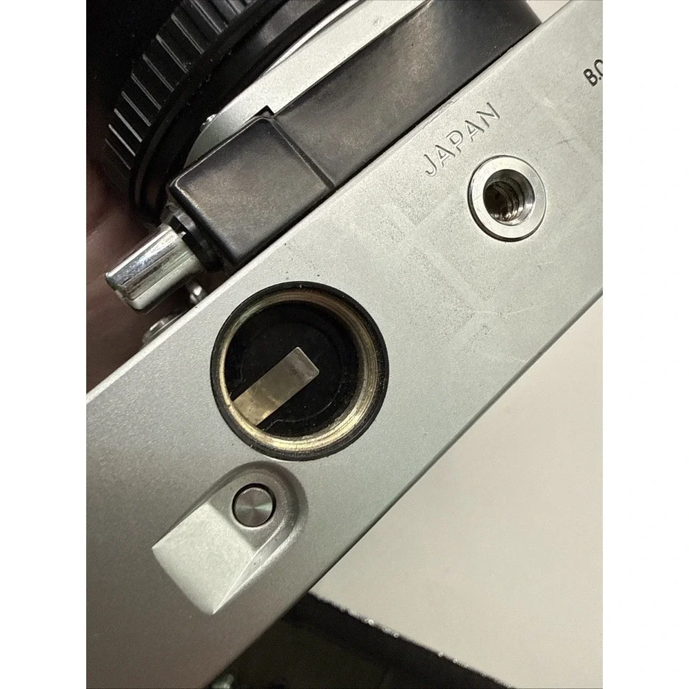 Minolta SRT 101 Silver 35mm SLR Film Camera W/ MD Zoom‎ 70-210mm 1:4 Lens Tested